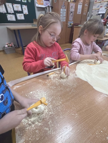 33c726c0-36fc-4168-a59d-a50817ba6a08