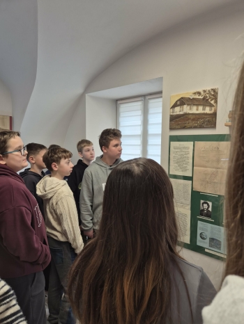 be483382-5d28-4b9c-b466-9a783b4438f0