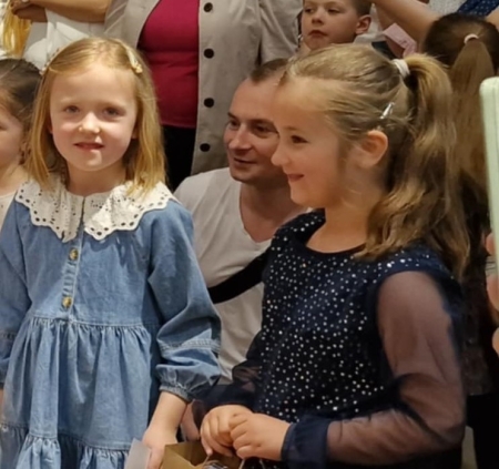 Sukces Alicji i Zosi z grupy Elfy w ogólnopolskim konkursie pt. „ Tradycje Wielkanocne”