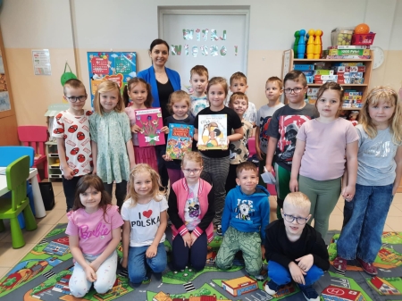''Spotkanie z bajką'' – magiczne chwile z książką w Oddziale Przedszkolnym