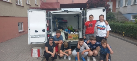 V edycja akcji zbiórki karmy pod hasłem '' Pełna michau''.