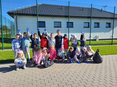 Oddział Przedszkolny w akcji „Sprzątanie Świata''