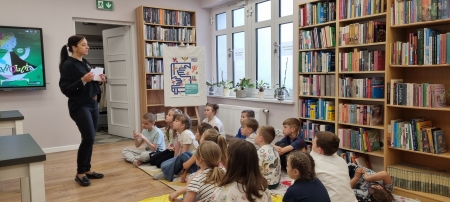 „Biblioteka – miejsce pełne inspiracji. Wizyta uczniów w Miejsko-Gminna Biblioteka Publicz