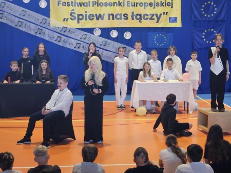 V edycja Festiwalu Piosenki Europejskiej pod hasłem „Śpiew nas łączy”